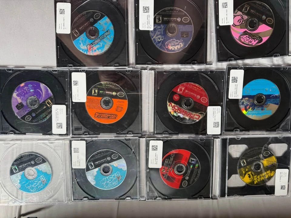 Nintendo GameCube Bundle (Indigo) - photo 3