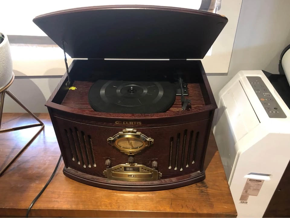 Curtis 3 in one Radio/CD/Record Combo - photo 2