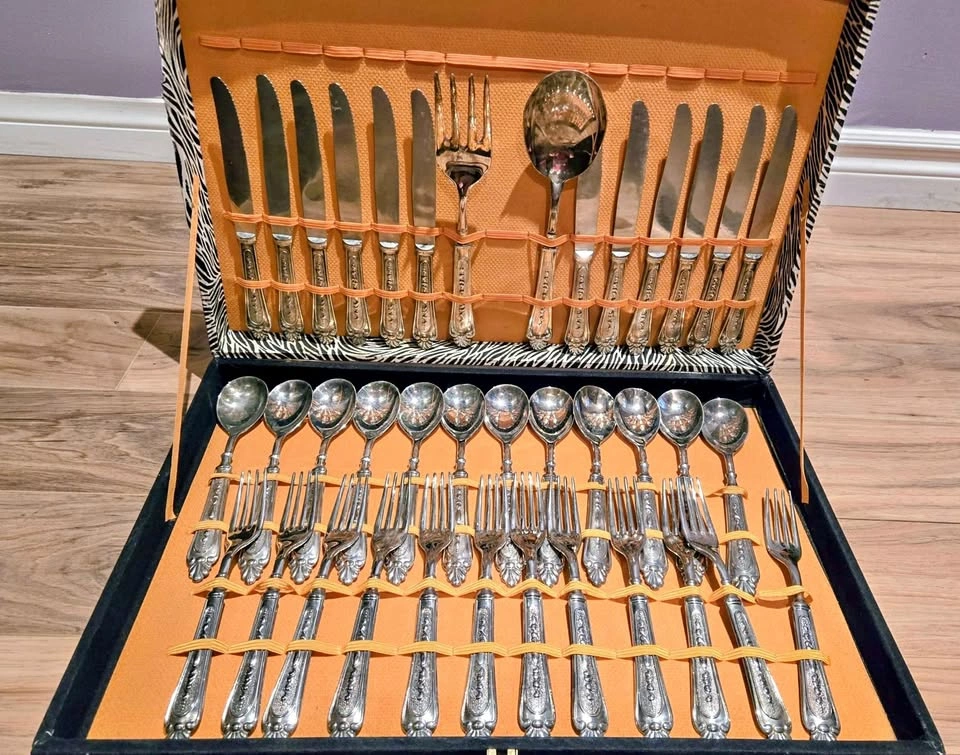 Vintage Italian Silver-Plated 38pc Flatware Set with Case