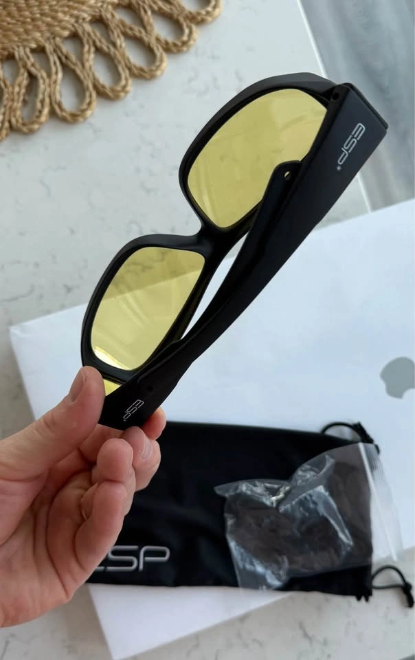 Blue Light Blocking Glasses – Excellent Condition - photo 4