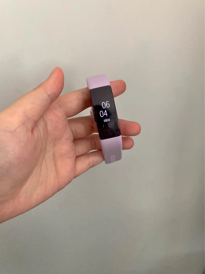Fitbit Inspire HR – Excellent Working Condition + Charger