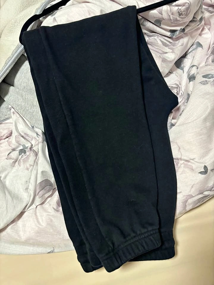 tna sweatpants