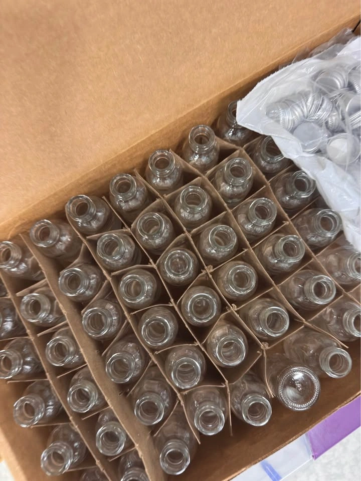 Bulk Lot (120) Small Glass 1oz Sample Bottles with Silver Caps - photo 2