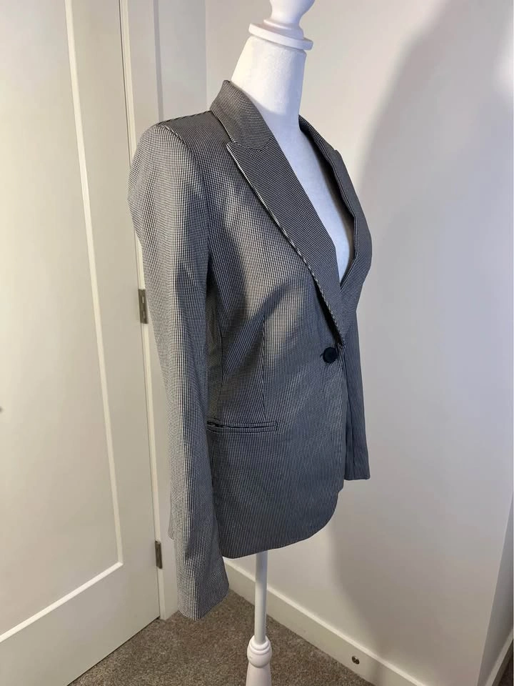 DYNAMITE Grey Patterned Women’s Blazer - NEW! - photo 3