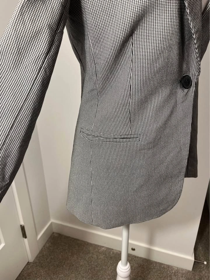 DYNAMITE Grey Patterned Women’s Blazer - NEW! - photo 4