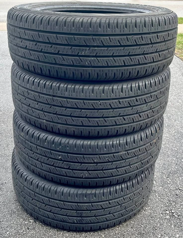 215/55R18 Continental All-Season Tires – 70–75% Tread