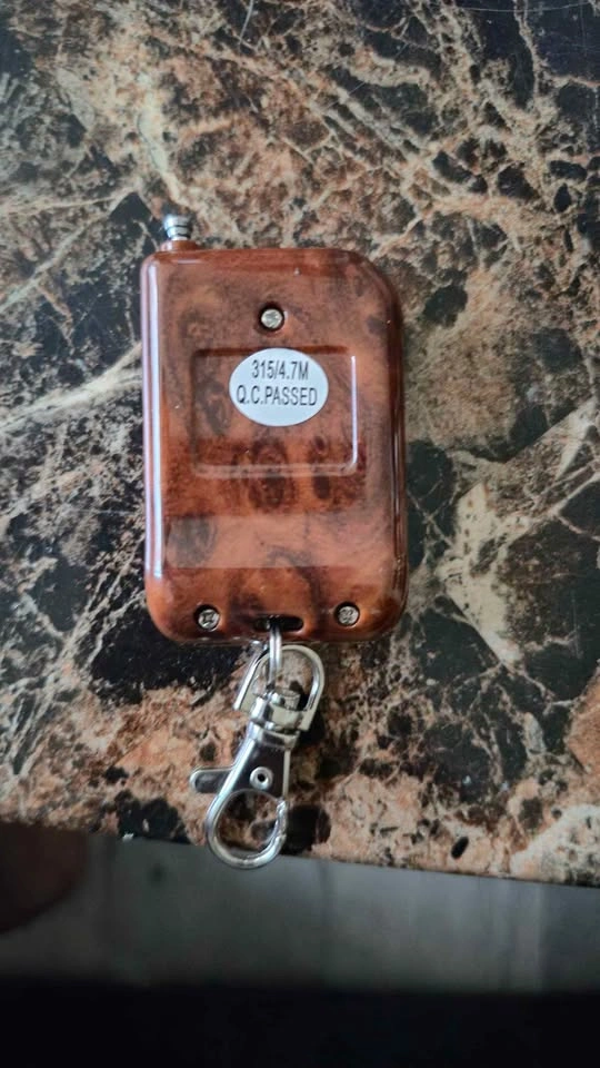 Universal Garage Door / Gate Remote Control Cloner (433MHz) - photo 2