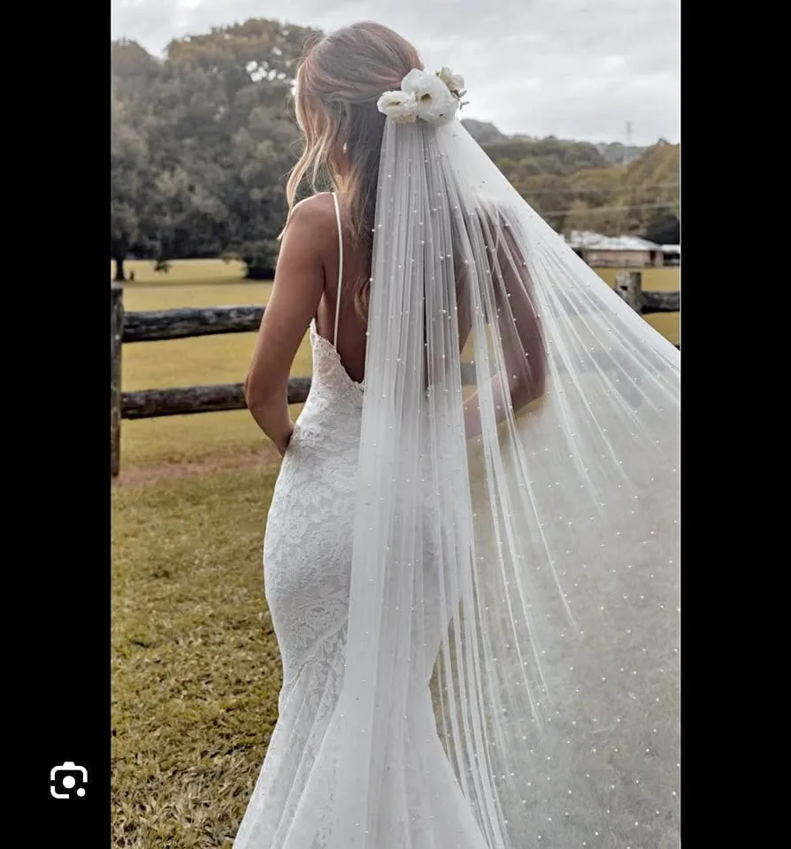 Pearl Veil Chapel Soft White or Ivory thumbnail