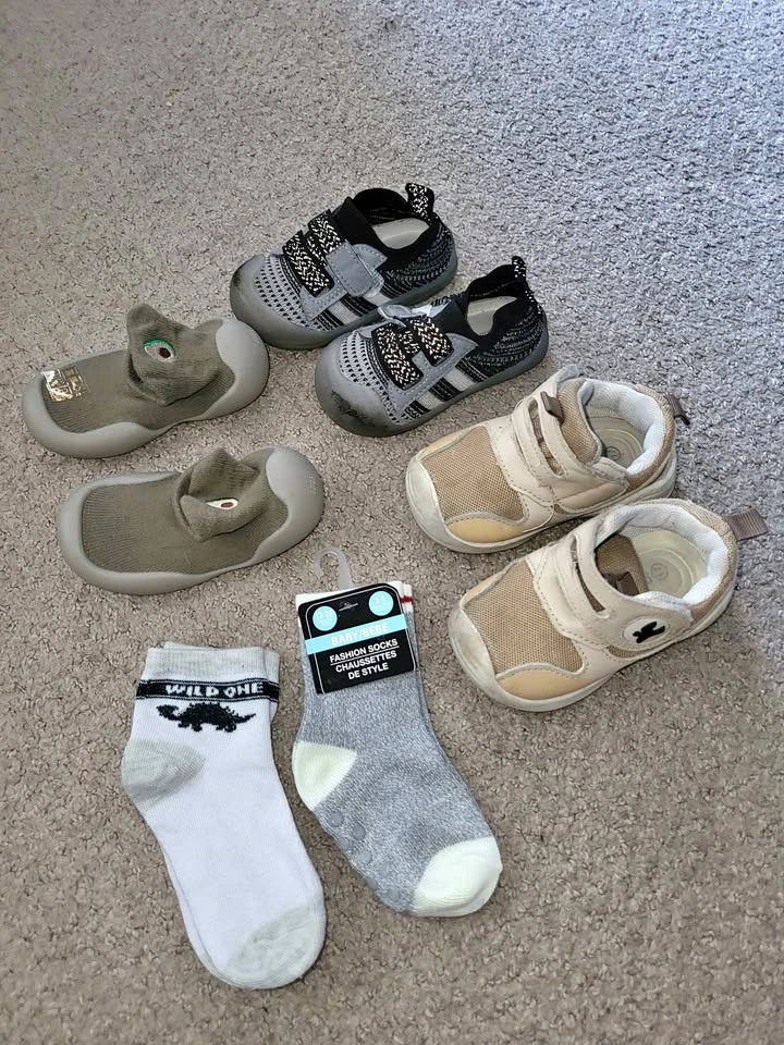 Infant size 6 (15-18 month) shoes and socks
