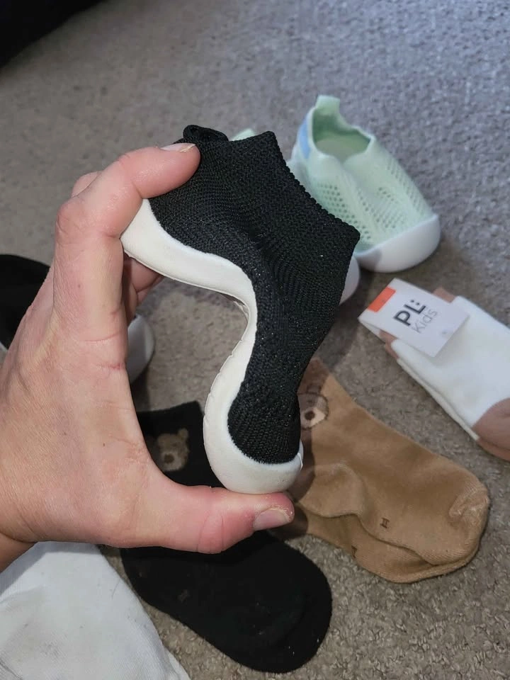 12-15 month infant size 5 shoes and socks - photo 3
