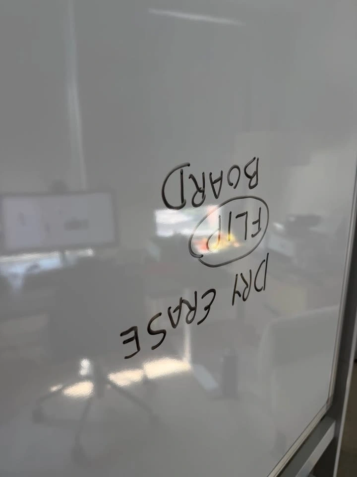 Whiteboard 48 X 36 in, Rolling, Double sided and flip - photo 4