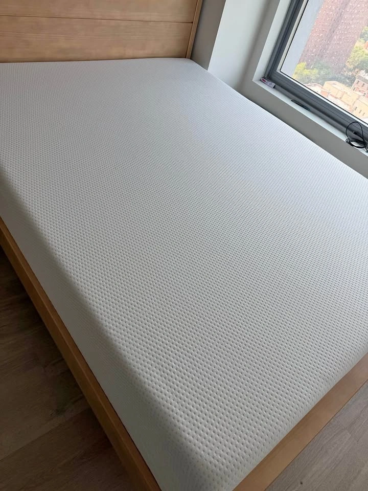 Queen Memory Foam Mattress 12 Inch
