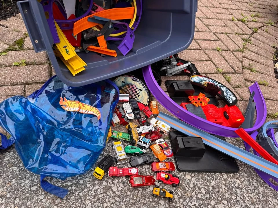 Hot Wheels Bundle - photo 3