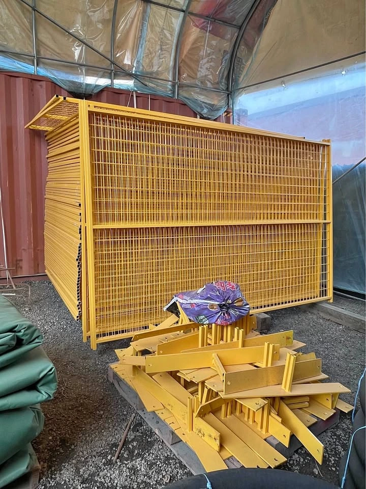 Yellow Security / Construction Fence Panels (2000mm x 3000mm)