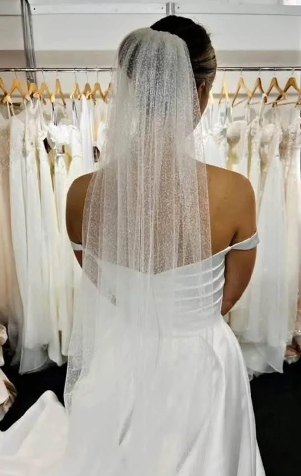 Sparkle Soft White Veil thumbnail