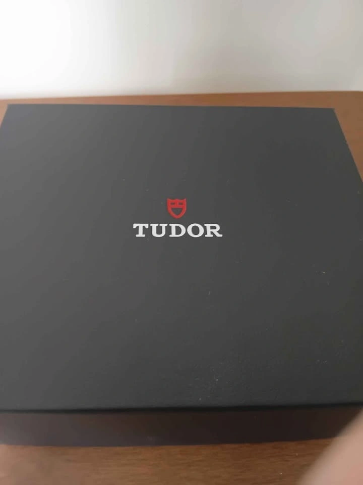 Tudor Black Bay Watch Never Worn - photo 2