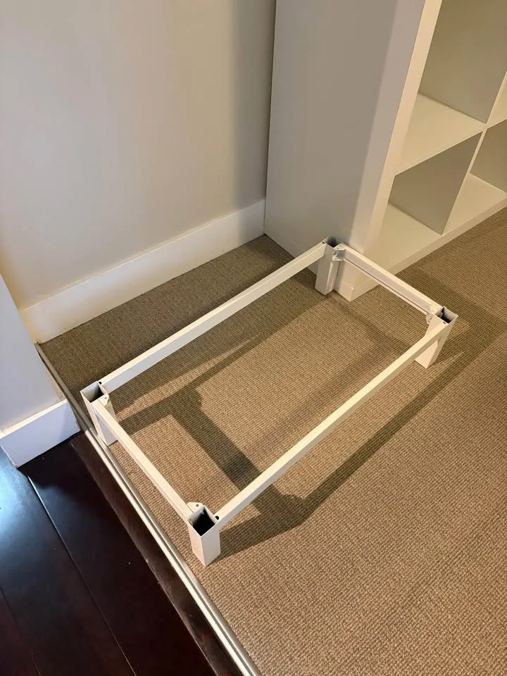 Ikea Kallax with Legs - photo 4