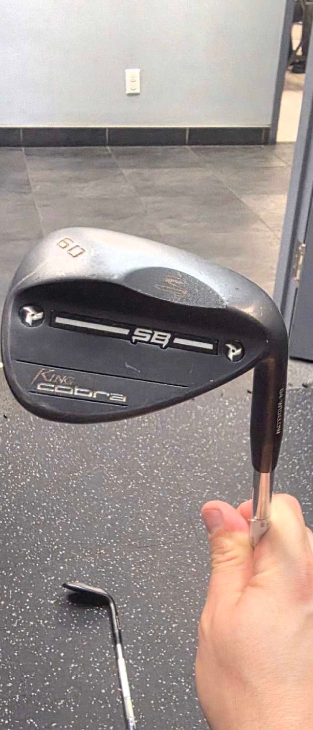 Cobra King Snakebite Wedges – 60° & 56°