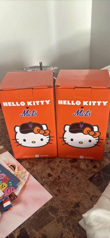 Hello Kitty Mets Bobble Head