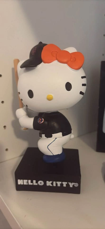 Hello Kitty Mets Bobble Head - photo 2