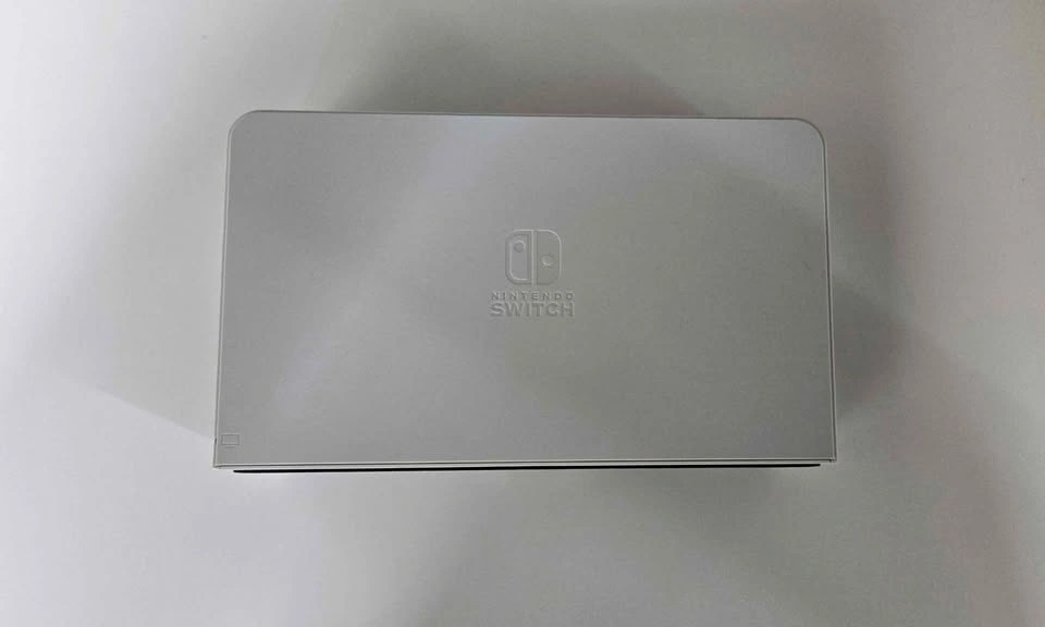 Nintendo Switch OLED Mint Condition plus Accessories - photo 3