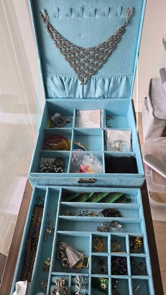 Light Blue Two-Tier Jewelry Box - photo 4