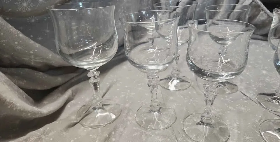 Crystal drinking glasses for small two medium too large image indicator(2)