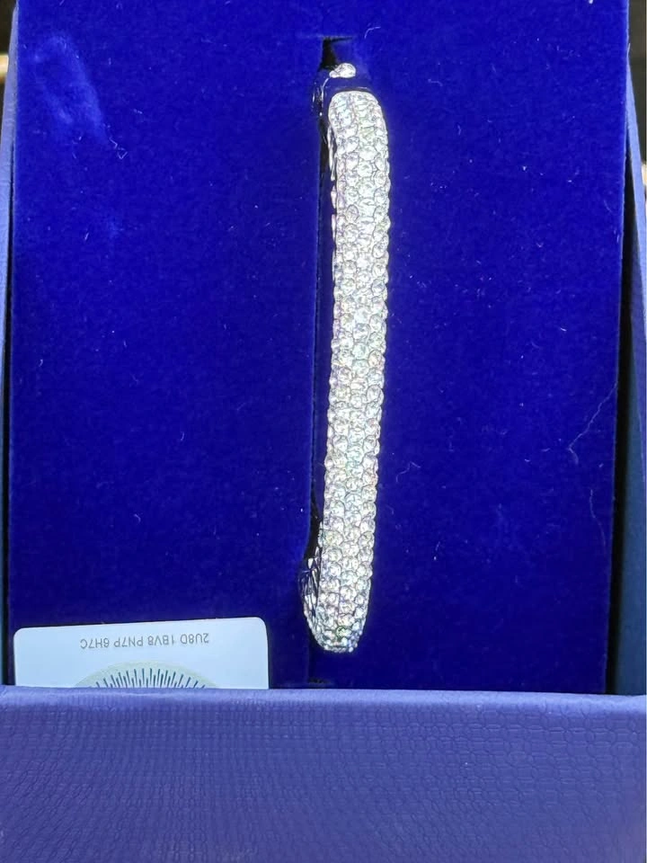 Bracelet. Original Swarovski. Beautiful piece and rear to find. - photo 4