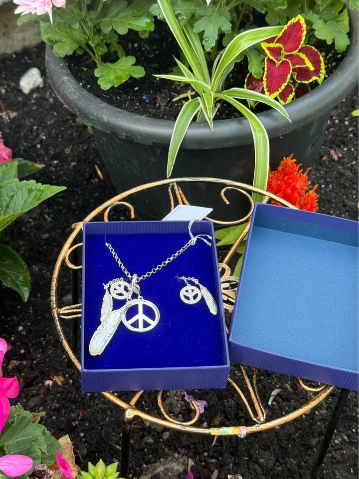 Swarovski necklace with earrings - photo 2