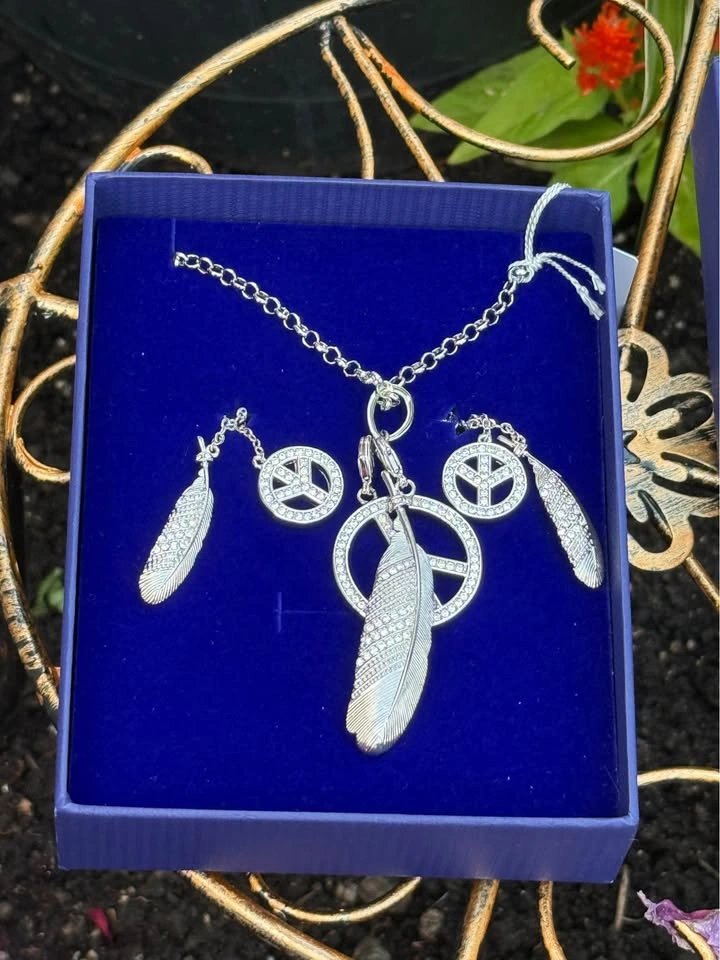 Swarovski necklace with earrings - photo 4