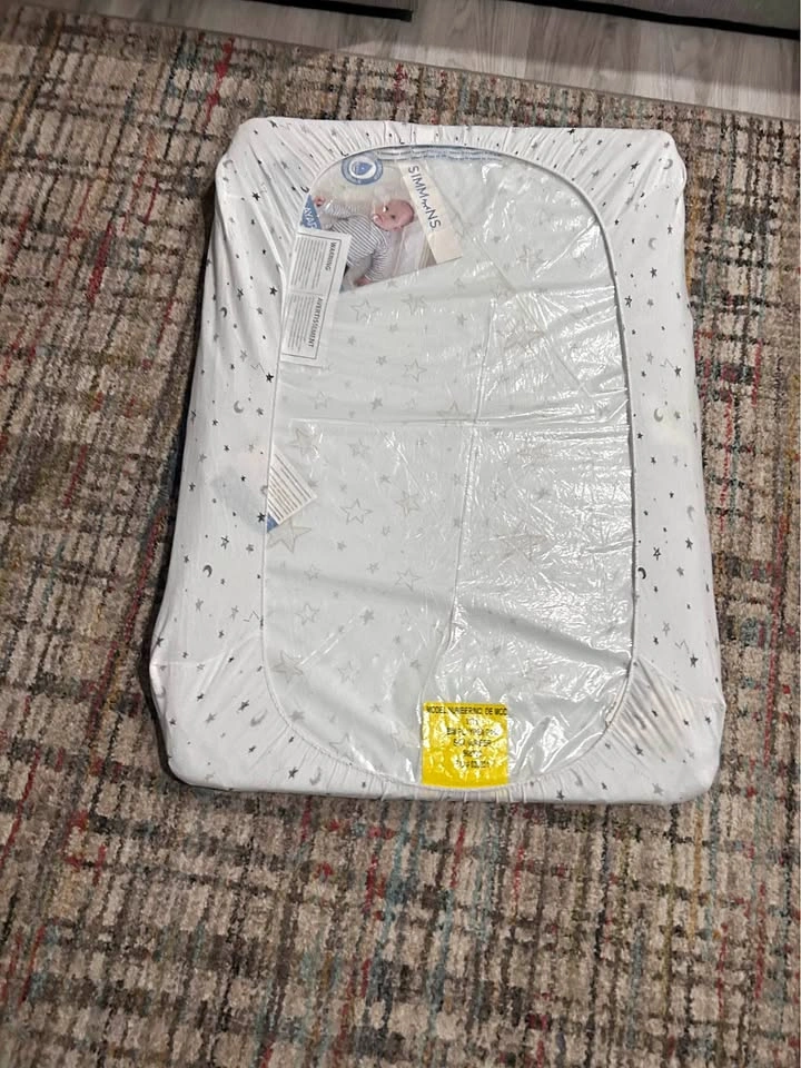 Baby bassinet mattress
