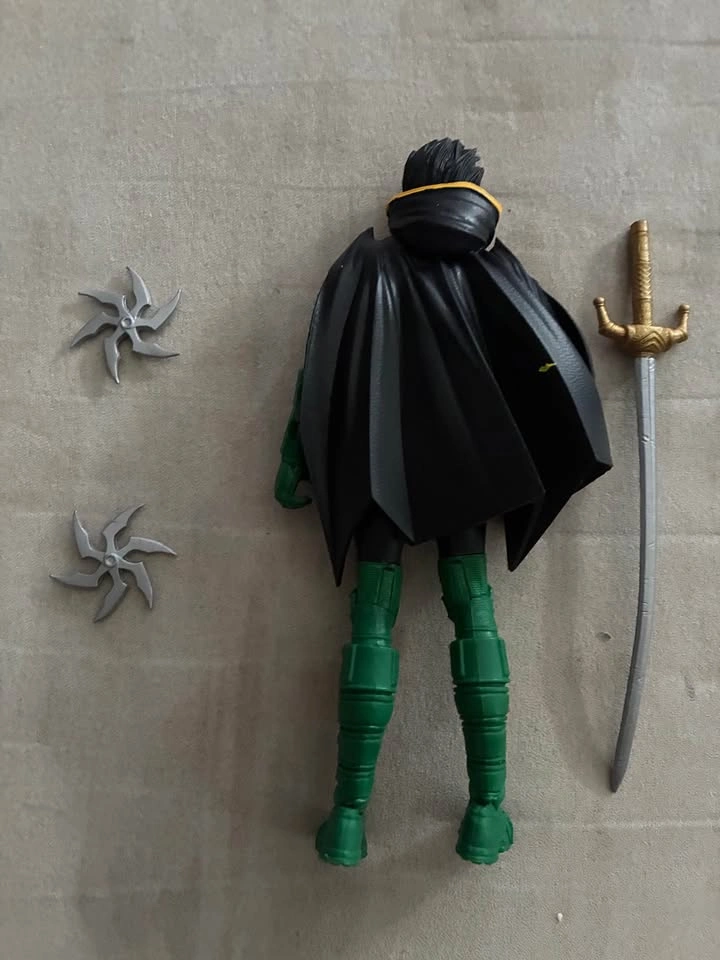 McFarlane Toys DC Multiverse Robin (Damian Wayne) figure - photo 2