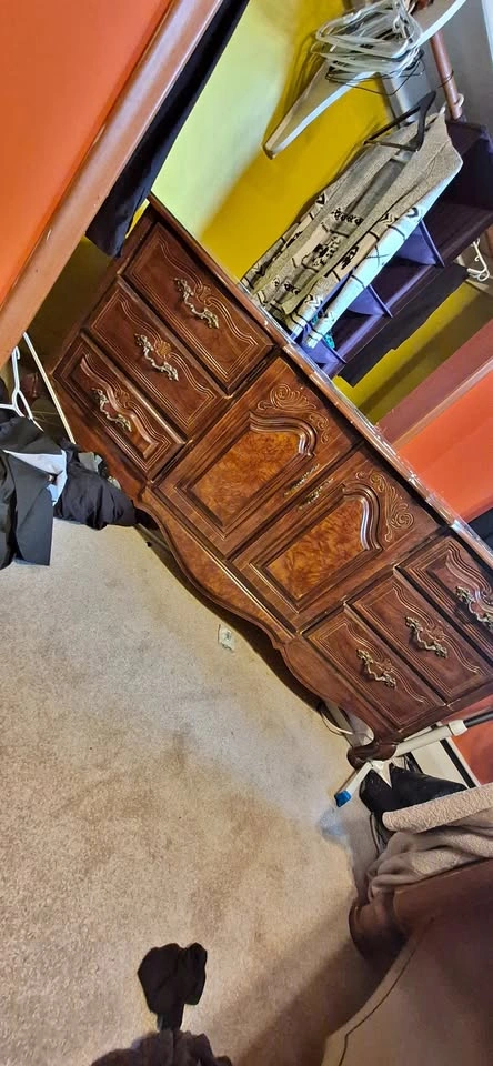6' Hardwood Dresser
