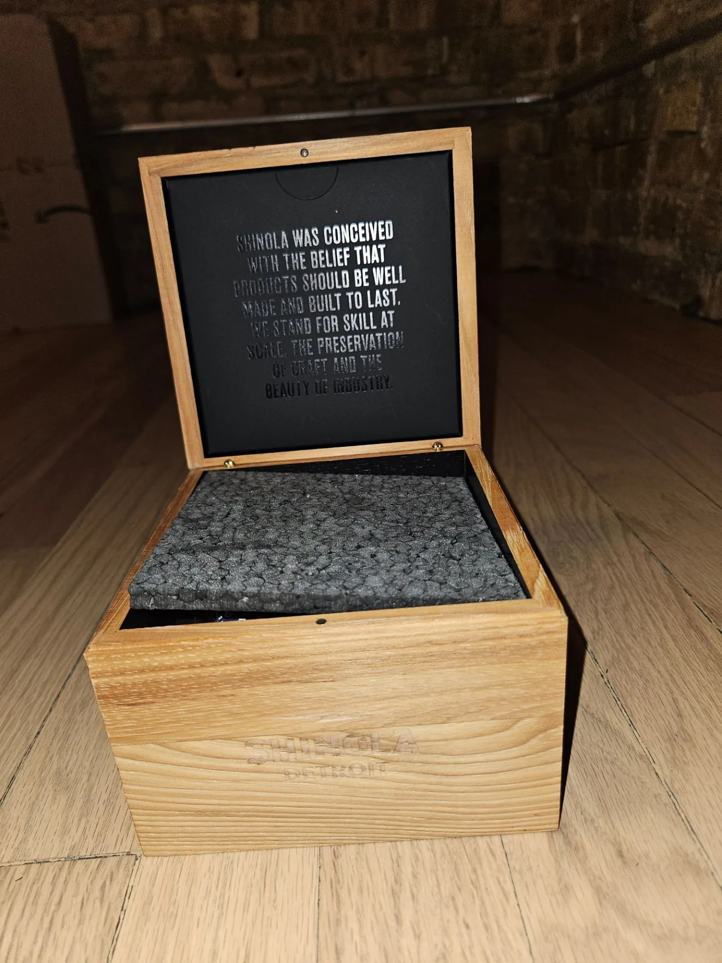 Shinola Runwell Moonphase Watch: Detroit Edition - photo 5