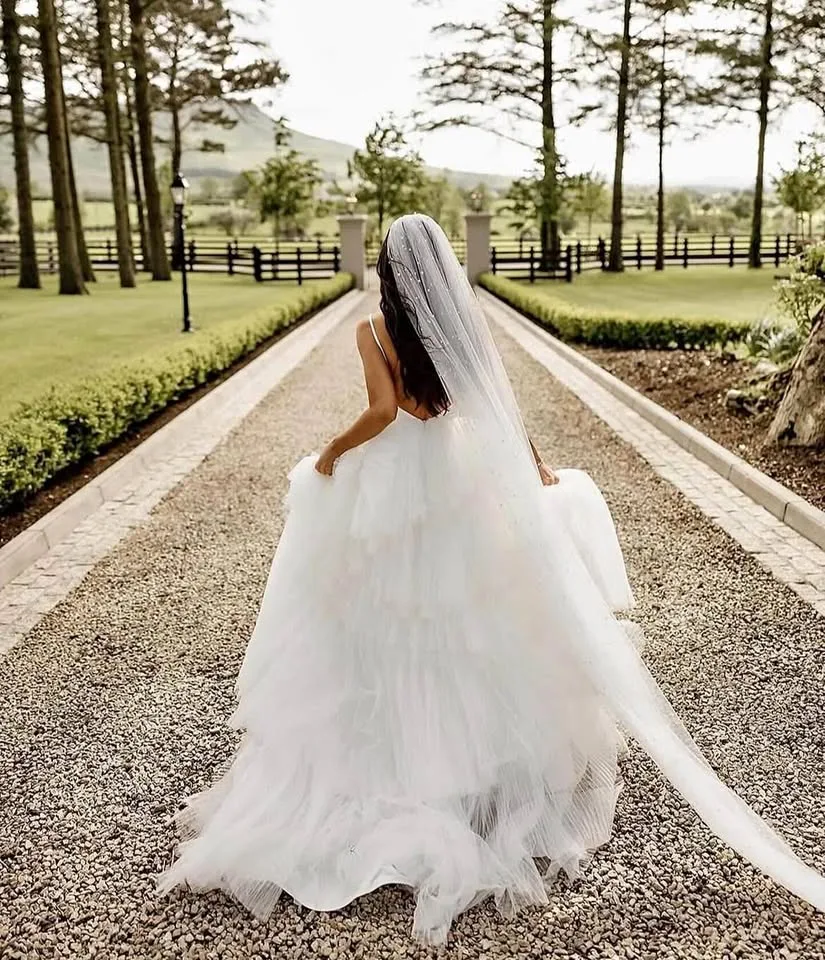 Cathedral Pearl Veil soft white & ivory thumbnail