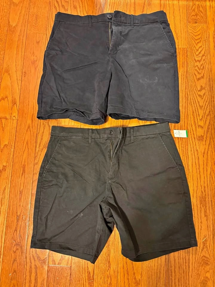 Gap 8" Shorts - Size 34