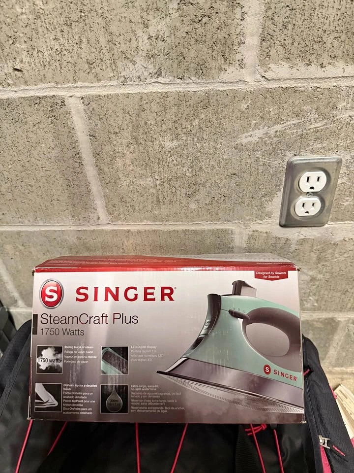 Singer SteamCraft Plus Iron and Ironing Board