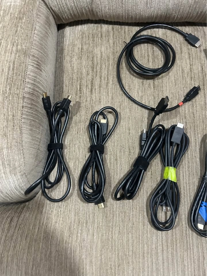 HDMI and RCA Cable Bundle - photo 2