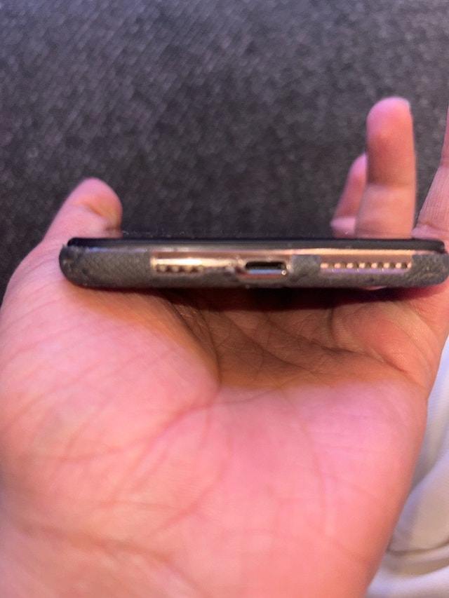 Iphone X broken (read ad) - photo 3