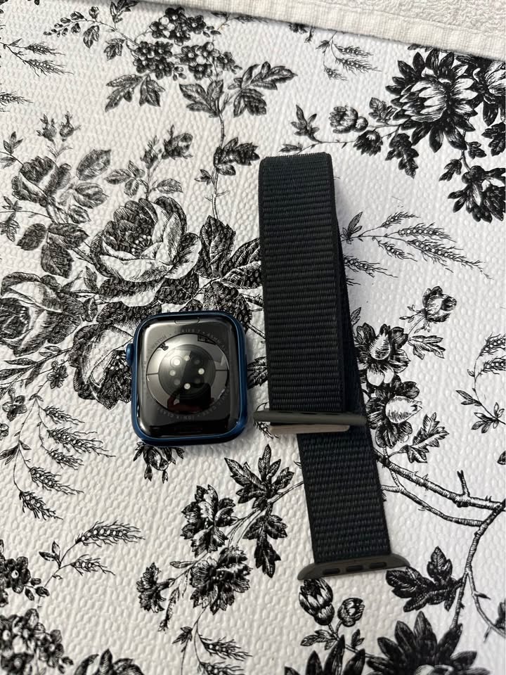 Apple Watch Series 7 Blue 45mm - photo 4