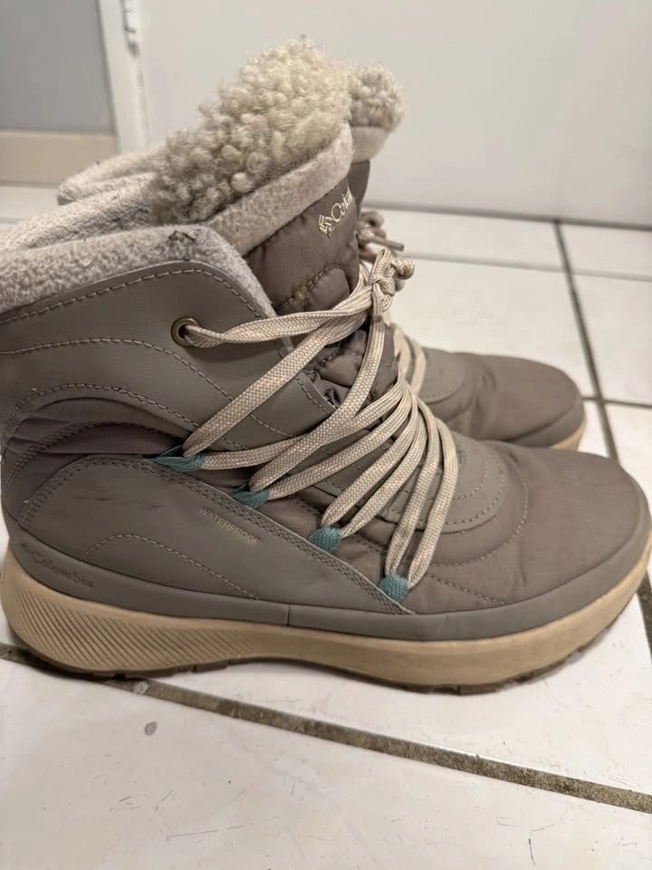 Premium Boot Clearout (Women) – Columbia & Hiking Boots - photo 3