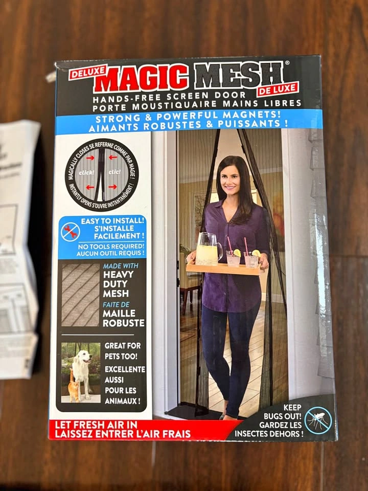 Magic Mesh Deluxe Hands-Free Screen Door