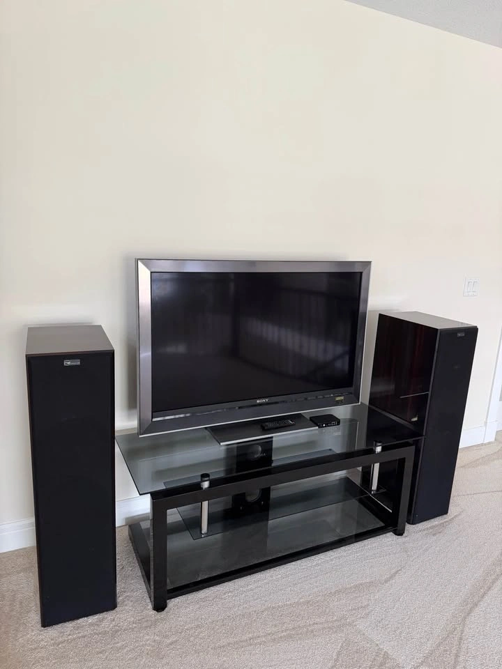 Sony TV 46-inch LCD HDTV - photo 2
