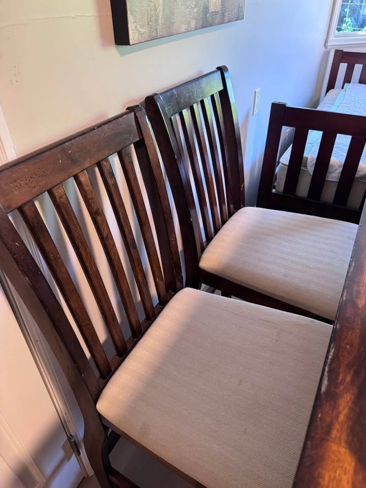 High table and 8 chairs - photo 3