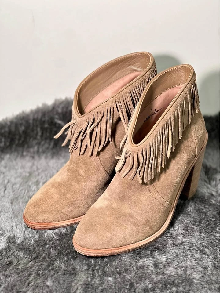 LNIB Joie Loren Suede Fringe Booties - Size 36 (US 6)