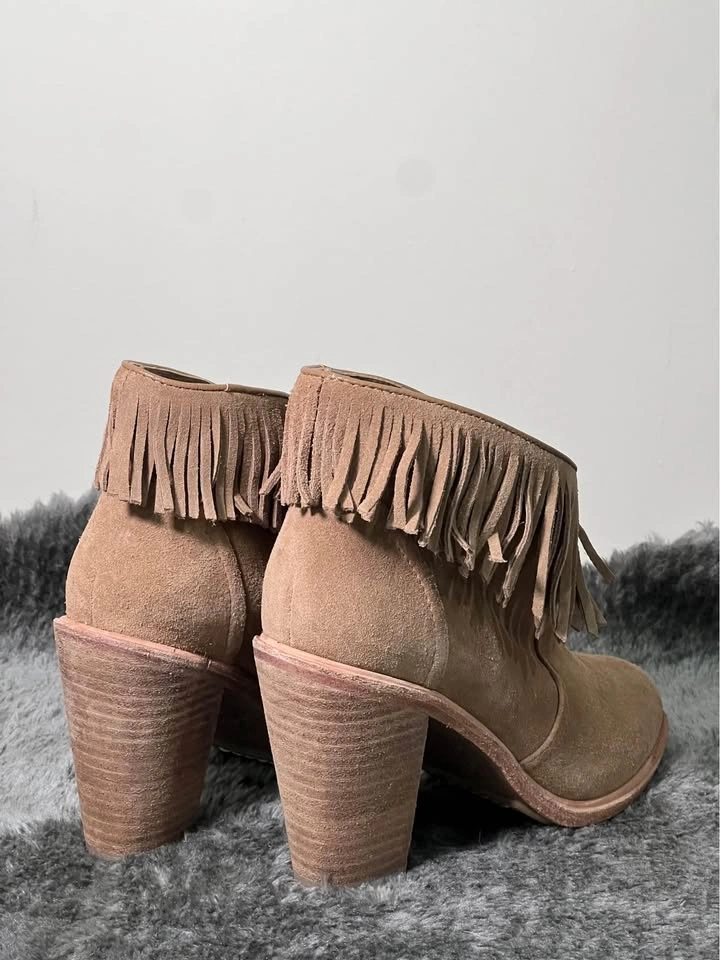 LNIB Joie Loren Suede Fringe Booties - Size 36 (US 6) - photo 2