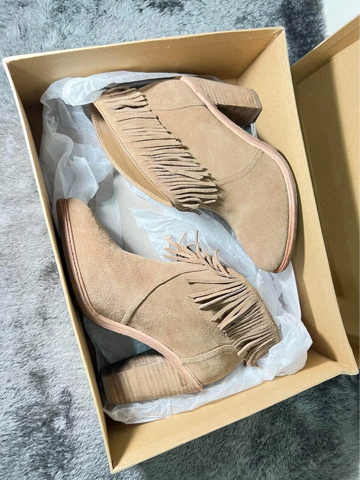 LNIB Joie Loren Suede Fringe Booties - Size 36 (US 6) - photo 5