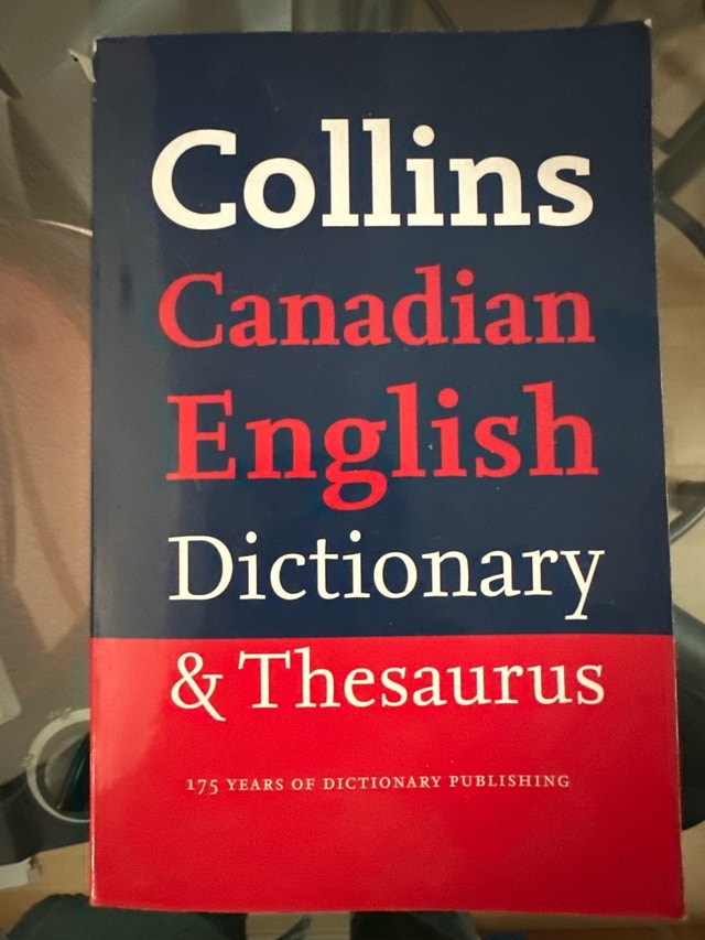 Collins Canadian English Dictionary & Thesaurus
