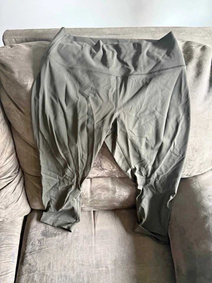 Lululemon Crop Leggings