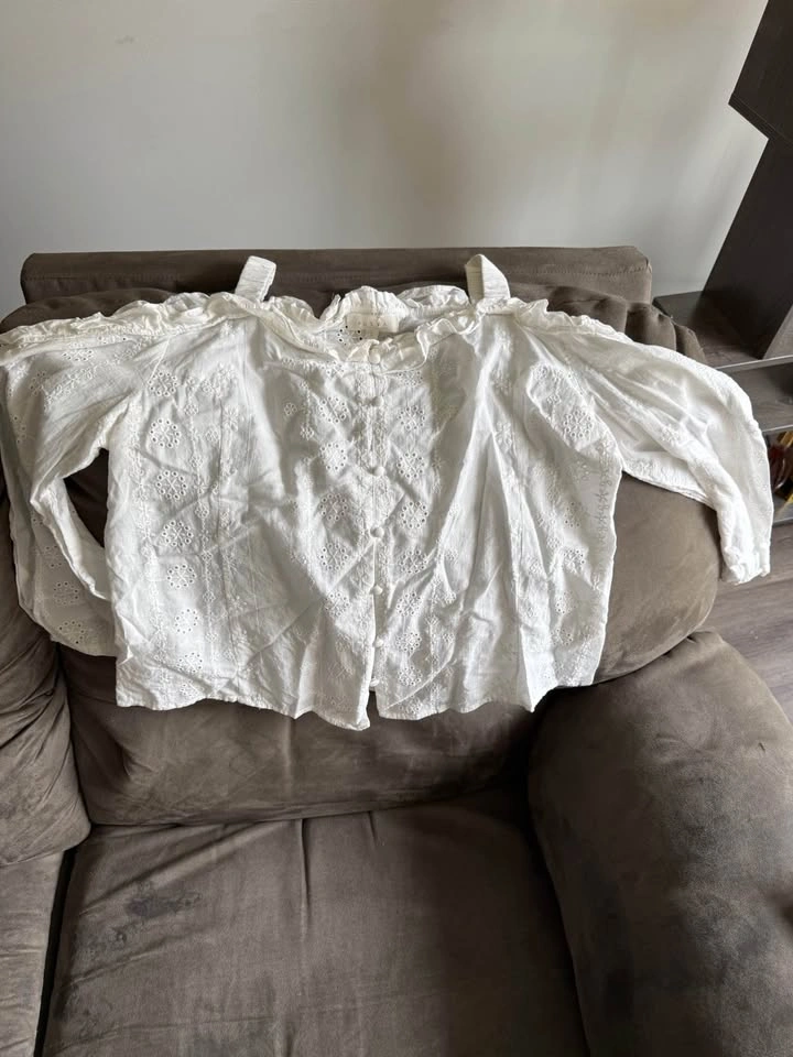 Adiva White Eyelet Cold Shoulder Top Size L - photo 3